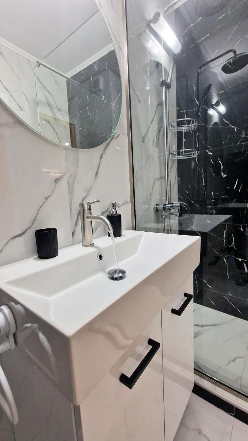 Pg Luxury Apartment Cavala Exterior foto